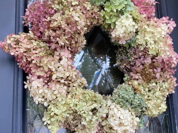 DIY Dried Hydrangea Wreath
